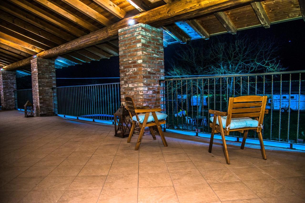 Cascina Lunguria Villa Francavilla Bisio ภายนอก รูปภาพ